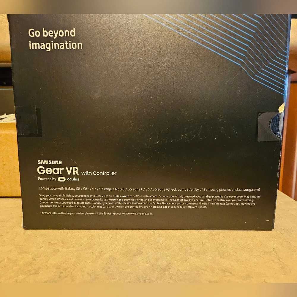 Samsung Gear VR w/ Controller Oculus Virtual Reality Headset SM-R324 - Open Box